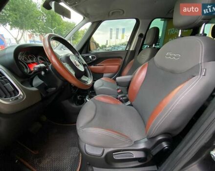 Черный Фиат 500L, объемом двигателя 1.37 л и пробегом 249 тыс. км за 7200 $, фото 7 на Automoto.ua