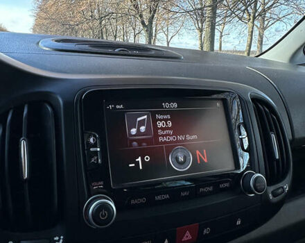 Черный Фиат 500L, объемом двигателя 1.4 л и пробегом 132 тыс. км за 8300 $, фото 31 на Automoto.ua