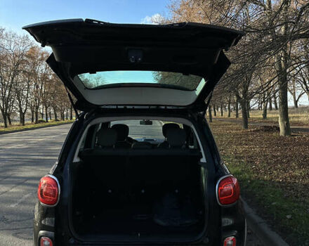 Черный Фиат 500L, объемом двигателя 1.4 л и пробегом 132 тыс. км за 8300 $, фото 11 на Automoto.ua
