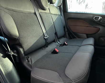 Черный Фиат 500L, объемом двигателя 1.4 л и пробегом 132 тыс. км за 8300 $, фото 17 на Automoto.ua