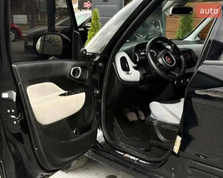 Чорний Фіат 500L, об'ємом двигуна 1.37 л та пробігом 210 тис. км за 8500 $, фото 7 на Automoto.ua