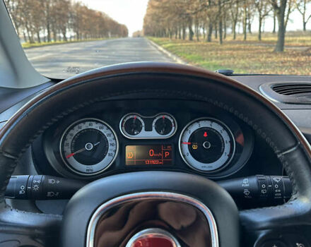 Черный Фиат 500L, объемом двигателя 1.4 л и пробегом 132 тыс. км за 8300 $, фото 29 на Automoto.ua