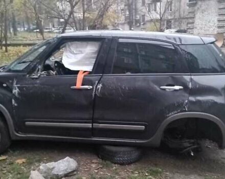 Черный Фиат 500L, объемом двигателя 1.3 л и пробегом 191 тыс. км за 3000 $, фото 3 на Automoto.ua