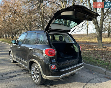 Черный Фиат 500L, объемом двигателя 1.4 л и пробегом 132 тыс. км за 8300 $, фото 10 на Automoto.ua
