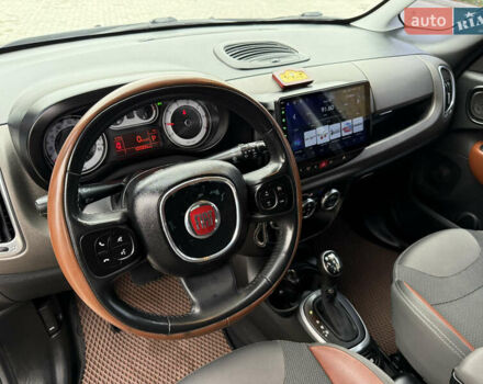 Черный Фиат 500L, объемом двигателя 1.37 л и пробегом 133 тыс. км за 10500 $, фото 27 на Automoto.ua