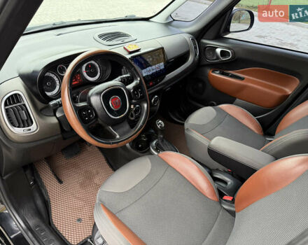 Черный Фиат 500L, объемом двигателя 1.37 л и пробегом 133 тыс. км за 10500 $, фото 24 на Automoto.ua