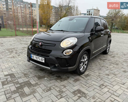 Черный Фиат 500L, объемом двигателя 1.37 л и пробегом 133 тыс. км за 10500 $, фото 12 на Automoto.ua