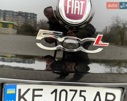 Черный Фиат 500L, объемом двигателя 1.37 л и пробегом 133 тыс. км за 10500 $, фото 22 на Automoto.ua