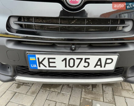 Черный Фиат 500L, объемом двигателя 1.37 л и пробегом 133 тыс. км за 10500 $, фото 20 на Automoto.ua