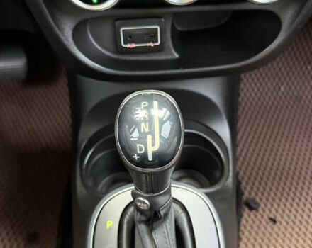 Черный Фиат 500L, объемом двигателя 1.37 л и пробегом 133 тыс. км за 10500 $, фото 43 на Automoto.ua