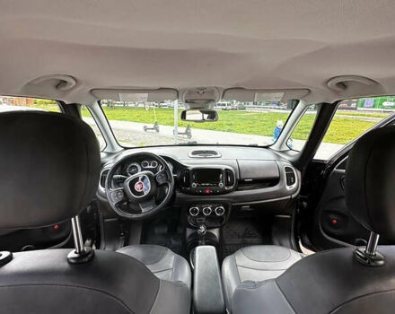 Черный Фиат 500L, объемом двигателя 1.37 л и пробегом 76 тыс. км за 8000 $, фото 7 на Automoto.ua