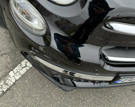 Черный Фиат 500L, объемом двигателя 1.4 л и пробегом 88 тыс. км за 10900 $, фото 9 на Automoto.ua