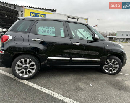 Черный Фиат 500L, объемом двигателя 1.4 л и пробегом 88 тыс. км за 10900 $, фото 5 на Automoto.ua