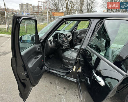 Черный Фиат 500L, объемом двигателя 1.4 л и пробегом 88 тыс. км за 10900 $, фото 12 на Automoto.ua