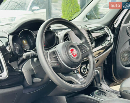 Черный Фиат 500L, объемом двигателя 1.37 л и пробегом 140 тыс. км за 10900 $, фото 13 на Automoto.ua