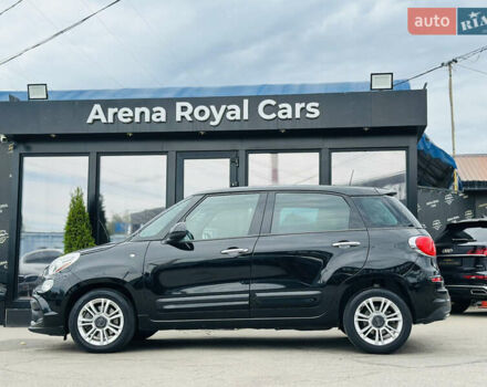 Черный Фиат 500L, объемом двигателя 1.37 л и пробегом 140 тыс. км за 10900 $, фото 4 на Automoto.ua