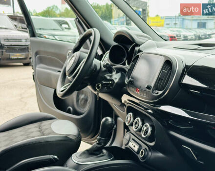 Черный Фиат 500L, объемом двигателя 1.37 л и пробегом 140 тыс. км за 10900 $, фото 23 на Automoto.ua
