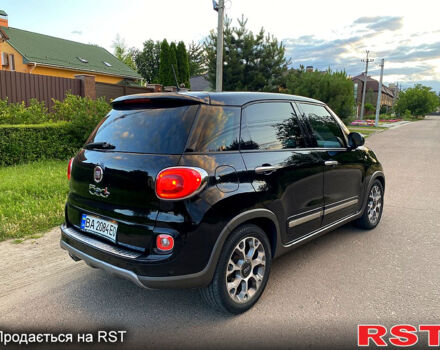 Черный Фиат 500L, объемом двигателя 1.4 л и пробегом 160 тыс. км за 9950 $, фото 6 на Automoto.ua