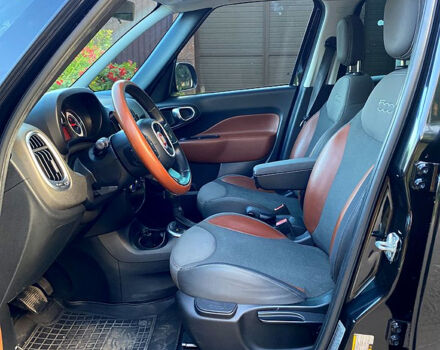 Черный Фиат 500L, объемом двигателя 1.4 л и пробегом 160 тыс. км за 9950 $, фото 9 на Automoto.ua