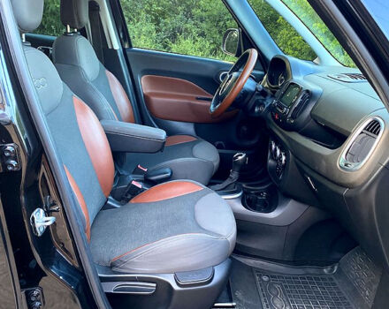 Черный Фиат 500L, объемом двигателя 1.4 л и пробегом 160 тыс. км за 9950 $, фото 11 на Automoto.ua