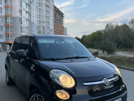 Черный Фиат 500L, объемом двигателя 1.4 л и пробегом 172 тыс. км за 7999 $, фото 1 на Automoto.ua