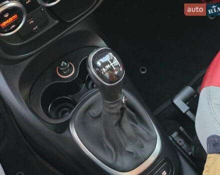 Красный Фиат 500L, объемом двигателя 1.3 л и пробегом 83 тыс. км за 8499 $, фото 42 на Automoto.ua