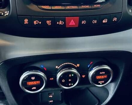 Красный Фиат 500L, объемом двигателя 1.2 л и пробегом 83 тыс. км за 9300 $, фото 12 на Automoto.ua
