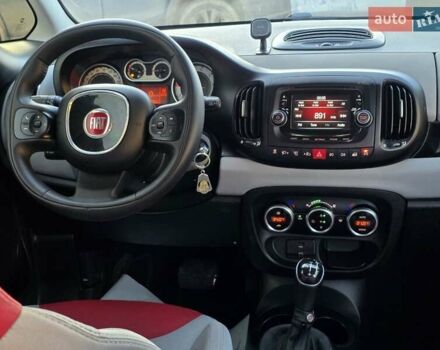 Красный Фиат 500L, объемом двигателя 1.3 л и пробегом 83 тыс. км за 8499 $, фото 31 на Automoto.ua