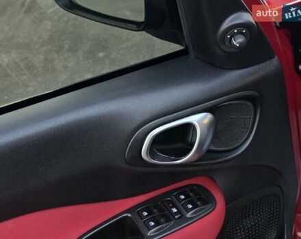 Красный Фиат 500L, объемом двигателя 1.3 л и пробегом 83 тыс. км за 8499 $, фото 39 на Automoto.ua