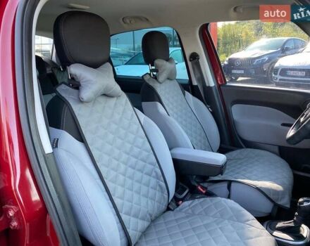 Красный Фиат 500L, объемом двигателя 1.37 л и пробегом 139 тыс. км за 7900 $, фото 25 на Automoto.ua