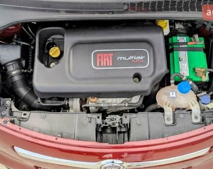 Красный Фиат 500L, объемом двигателя 1.4 л и пробегом 174 тыс. км за 8500 $, фото 30 на Automoto.ua