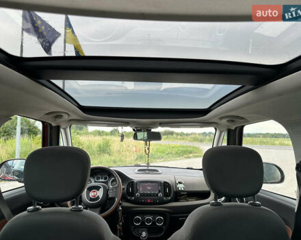 Красный Фиат 500L, объемом двигателя 1.4 л и пробегом 91 тыс. км за 7890 $, фото 22 на Automoto.ua
