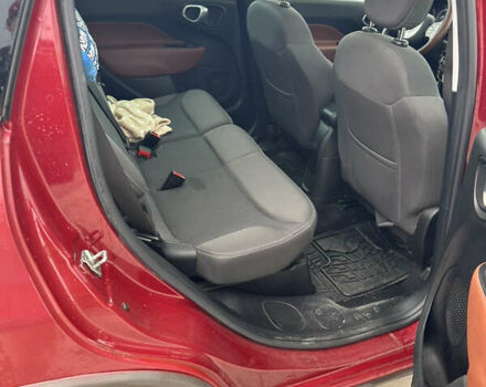 Красный Фиат 500L, объемом двигателя 1.4 л и пробегом 91 тыс. км за 7890 $, фото 23 на Automoto.ua