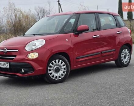 Красный Фиат 500L, объемом двигателя 1.4 л и пробегом 108 тыс. км за 11200 $, фото 1 на Automoto.ua
