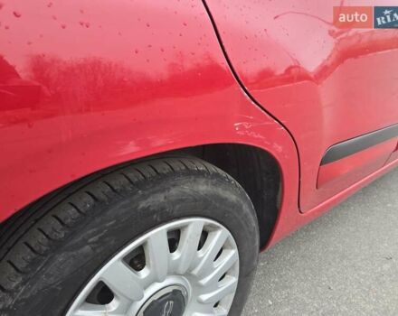 Красный Фиат 500L, объемом двигателя 1.4 л и пробегом 108 тыс. км за 11200 $, фото 8 на Automoto.ua