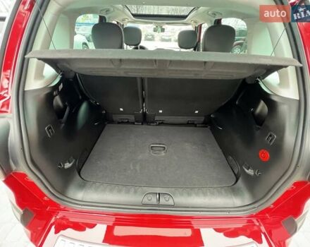 Красный Фиат 500L, объемом двигателя 1.4 л и пробегом 53 тыс. км за 11300 $, фото 18 на Automoto.ua
