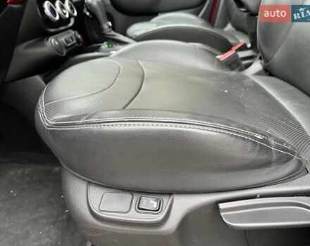 Красный Фиат 500L, объемом двигателя 1.4 л и пробегом 53 тыс. км за 11300 $, фото 21 на Automoto.ua