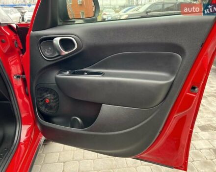 Красный Фиат 500L, объемом двигателя 1.4 л и пробегом 53 тыс. км за 11300 $, фото 25 на Automoto.ua