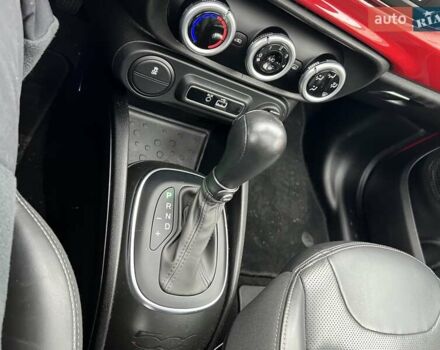 Красный Фиат 500L, объемом двигателя 1.4 л и пробегом 53 тыс. км за 11300 $, фото 35 на Automoto.ua