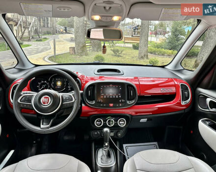 Красный Фиат 500L, объемом двигателя 1.4 л и пробегом 126 тыс. км за 11900 $, фото 18 на Automoto.ua
