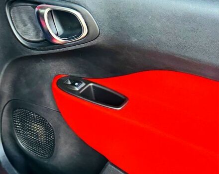 Фиат 500L 2013 в Киеве на Automoto.ua Красный Фиат 500L, объемом двигателя 1.3 л и пробегом 83 тыс. км за 9300 $, фото 9 на Automoto.ua