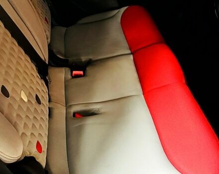 Фиат 500L 2013 в Киеве на Automoto.ua Красный Фиат 500L, объемом двигателя 1.3 л и пробегом 83 тыс. км за 9300 $, фото 10 на Automoto.ua