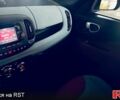 Фиат 500L 2013 в Киеве на Automoto.ua Красный Фиат 500L, объемом двигателя 1.3 л и пробегом 83 тыс. км за 9300 $, фото 5 на Automoto.ua