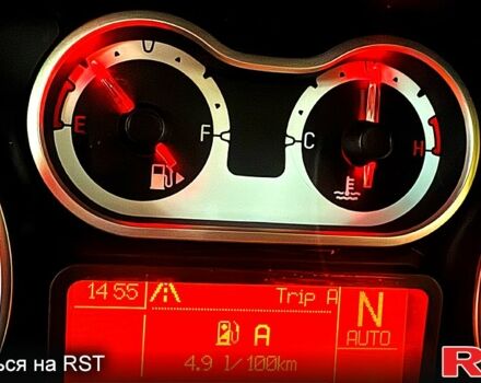 Фиат 500L 2013 в Киеве на Automoto.ua Красный Фиат 500L, объемом двигателя 1.3 л и пробегом 83 тыс. км за 9300 $, фото 3 на Automoto.ua