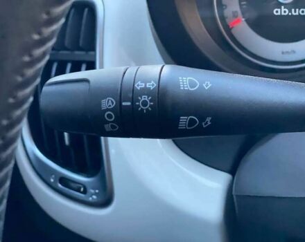 Фіат 500L, об'ємом двигуна 1.3 л та пробігом 53 тис. км за 10500 $, фото 27 на Automoto.ua