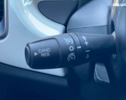 Фіат 500L, об'ємом двигуна 1.3 л та пробігом 53 тис. км за 10500 $, фото 28 на Automoto.ua