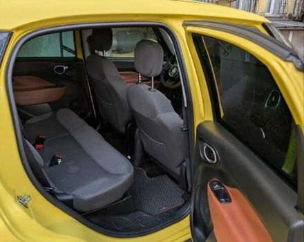 Жовтий Фіат 500L, об'ємом двигуна 1.4 л та пробігом 189 тис. км за 8500 $, фото 7 на Automoto.ua