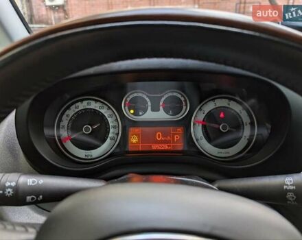 Жовтий Фіат 500L, об'ємом двигуна 1.4 л та пробігом 189 тис. км за 8500 $, фото 2 на Automoto.ua