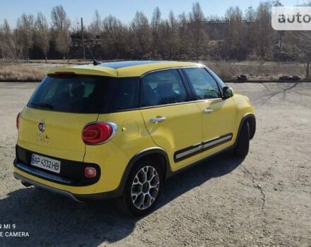 Жовтий Фіат 500L, об'ємом двигуна 1.37 л та пробігом 91 тис. км за 10900 $, фото 5 на Automoto.ua