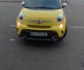 Желтый Фиат 500L, объемом двигателя 1.4 л и пробегом 151 тыс. км за 10700 $, фото 1 на Automoto.ua